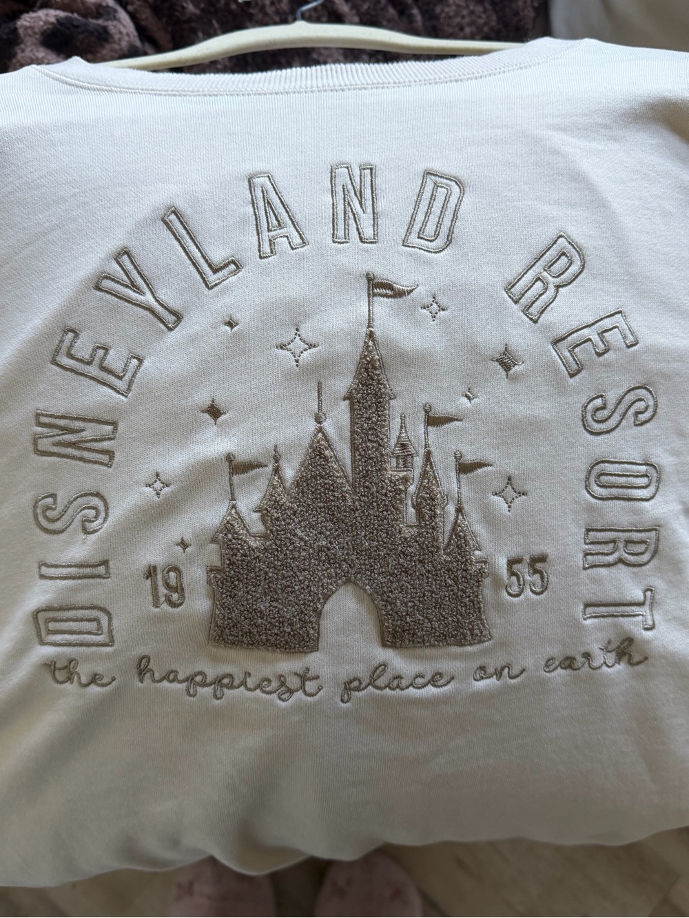 Disneyland Resort Embroidered Castle Oversized Sweatshirt Cream 2X